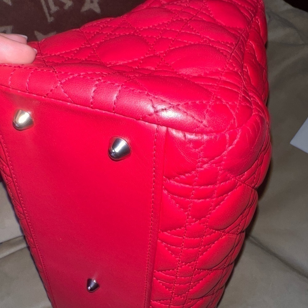 Large red lady Dior. Gorgeous and in excellent condition. - Picture 5 of 8
